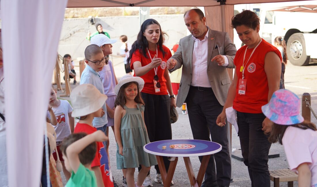 Gümüşhane’de bugün çocukların kahkahaları, geleneksel oyunların heyecanı ve kültürel mirasın