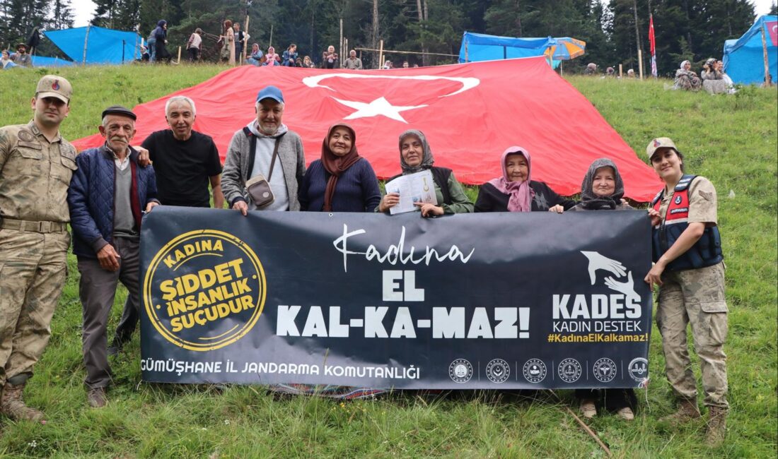 Gümüşhane’nin Kürtün ilçesine bağlı Harmancık Yaylası’nda gerçekleştirilen Geleneksel Harmancık Yayla