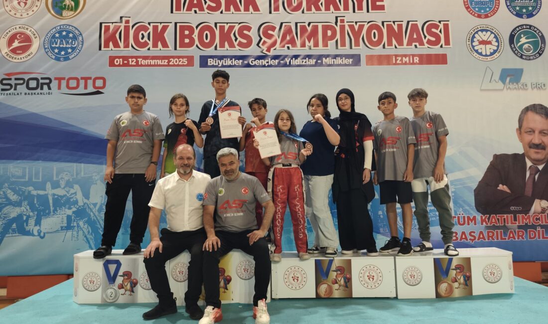 İzmir'de düzenlenen ve 81 ilden yaklaşık 6000 sporcunun katıldığı Türkiye