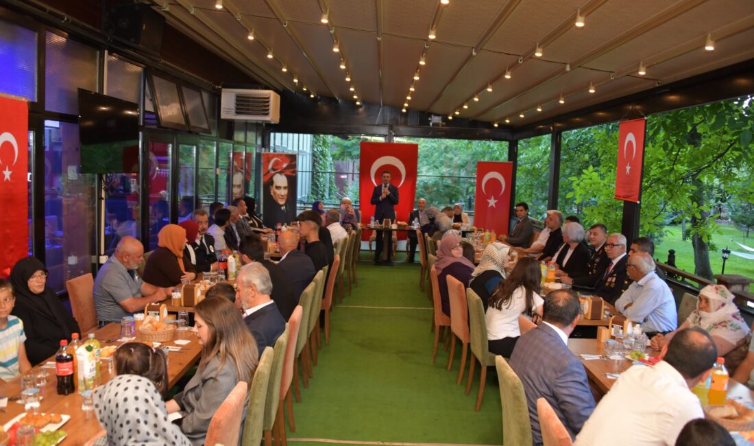 Gümüşhane Valisi Aydın Baruş ve eşi Nagihan Baruş Hanımefendi'nin ev
