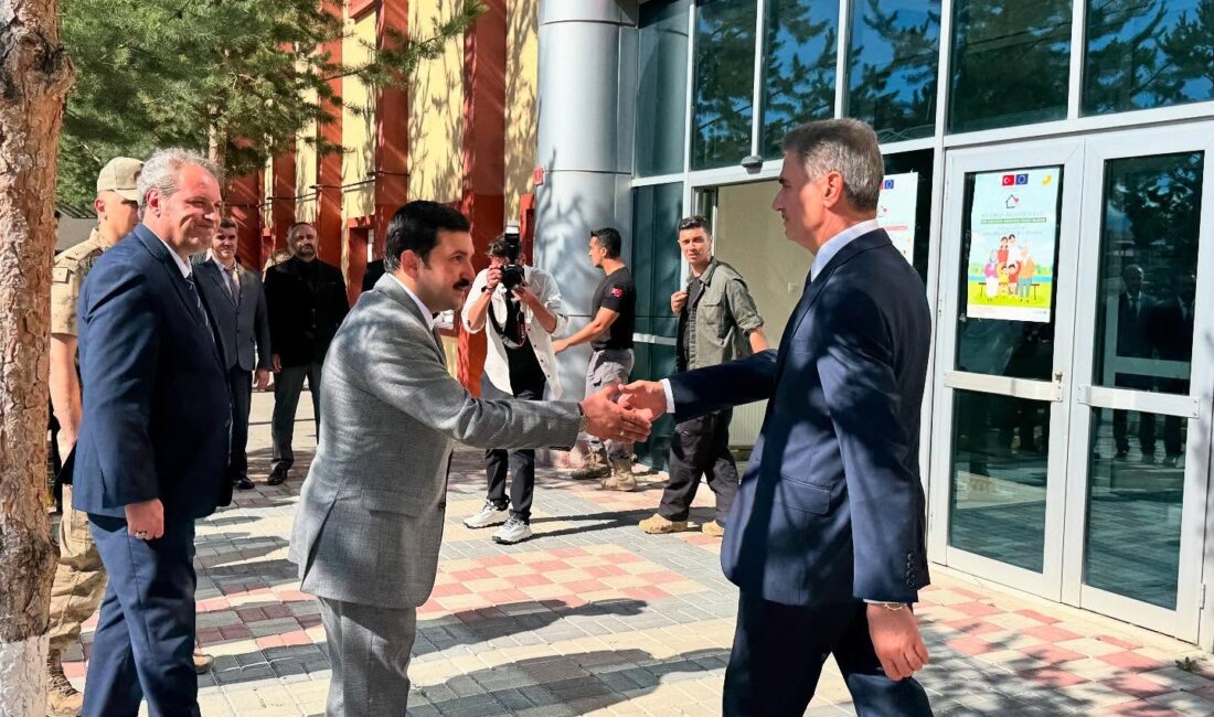 Gümüşhane Valisi Sayın Aydın Baruş, Kelkit ilçesine yeni atanan Kaymakam