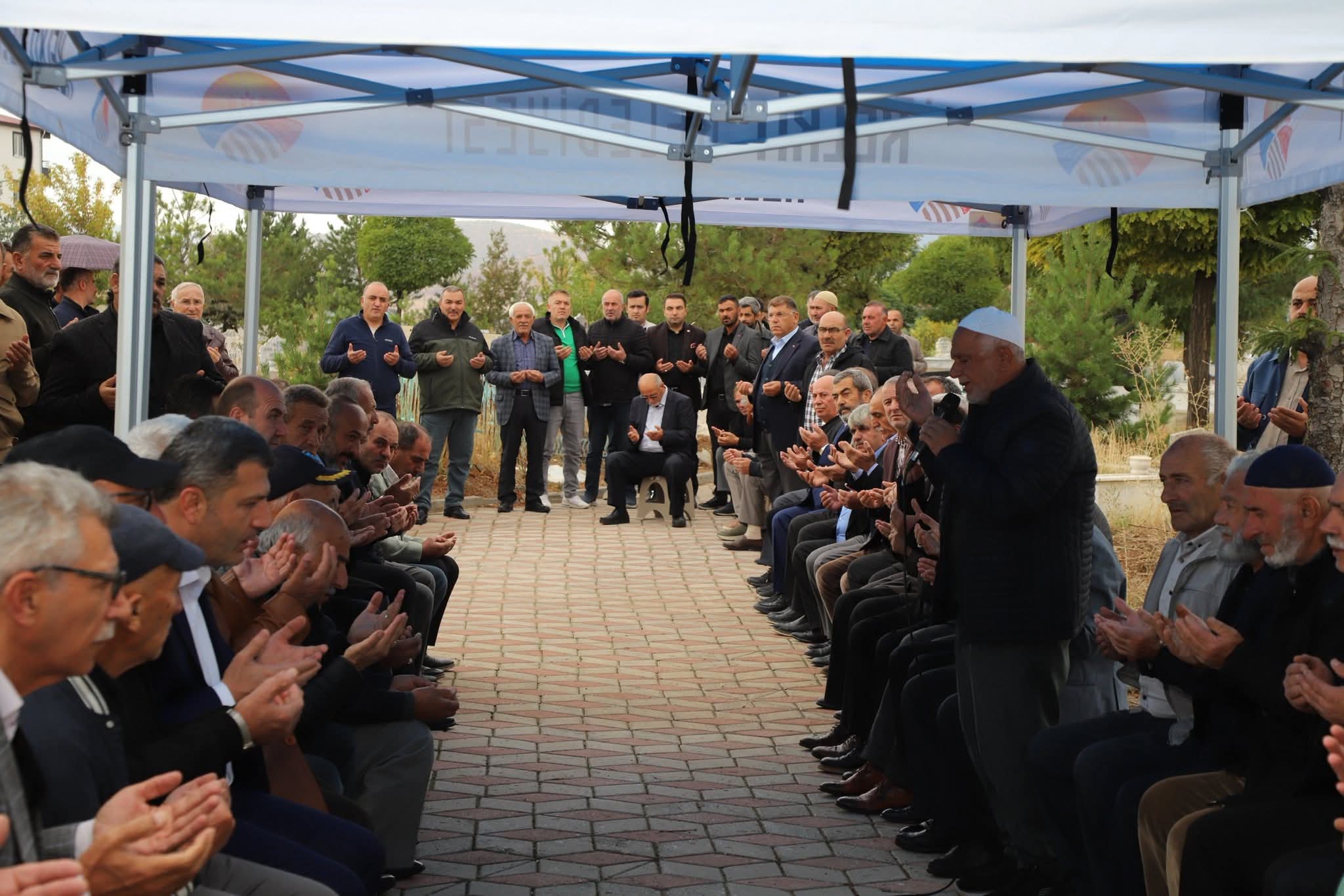 Kelkit’insevilen isimlerinden 22.dönem Gümüşhane Milletvekili merhum Temel Yılmaz, vefatının 4.