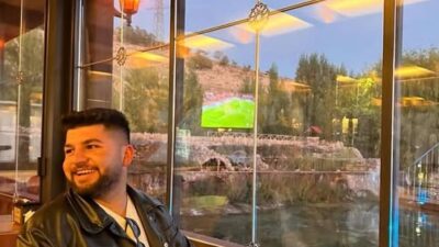 Erzurum’un Aşkale ilçesinde yapımı süren bir köprüde bariyerleri aşan otomobil