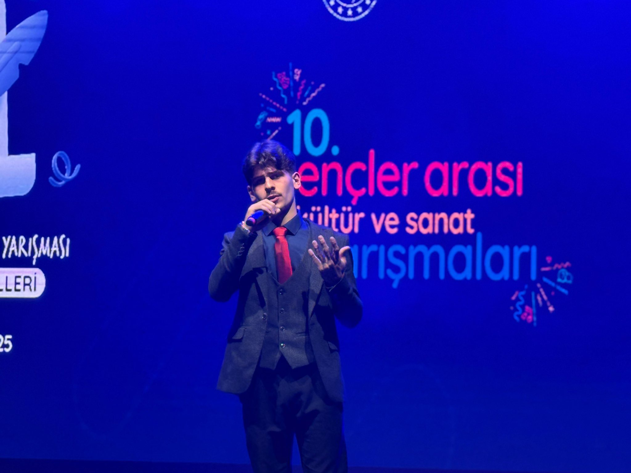 Gümüşhane Gençlik Merkezi üyesi Ömer Hamza Ayhan, Gençlik ve Spor