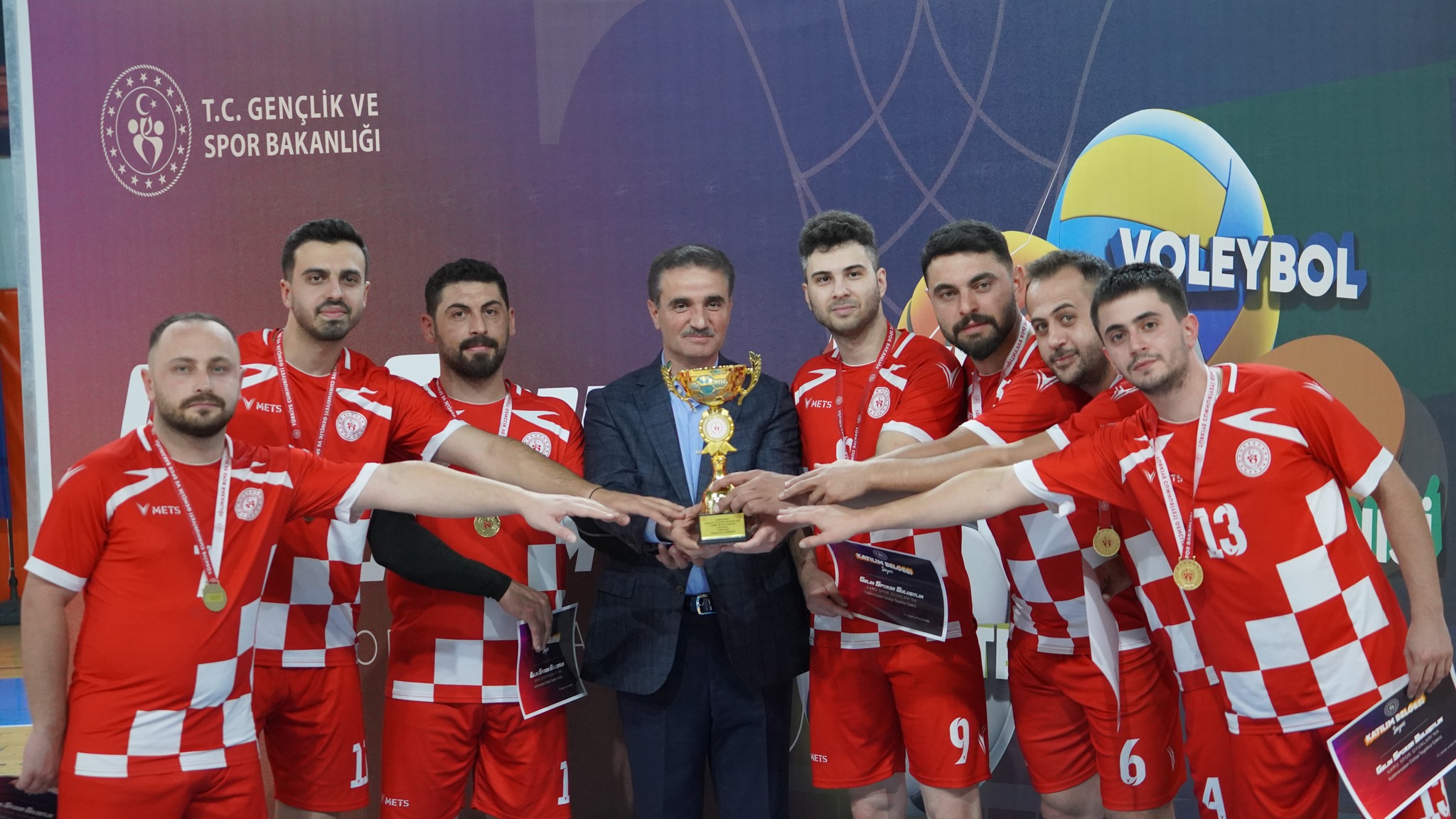 Gençlik ve Spor Bakanlığı tarafından düzenlenen Kamu Spor Oyunları, bu