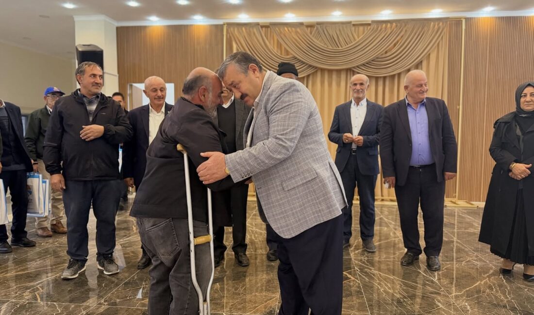 Kelkit Belediyesi Emekli Personelleri İçin Anlamlı Veda Töreni Düzenledi Kelkit Belediyesi, uzun yıllar boyunca ilçenin gelişmesi ve güzelleşmesi için