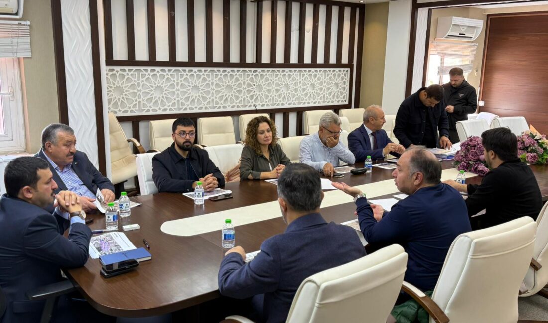 
Kelkit Organize Sanayi Bölgesi’nde (OSB) yürütülen çalışmalar hız kesmeden devam