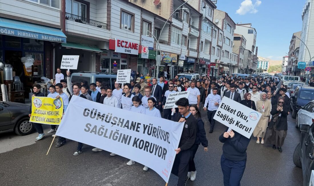 Kelkit'te, Dünya Yürüyüş Günü kapsamında sağlıklı yaş'm bilincini artırmak amacıyla