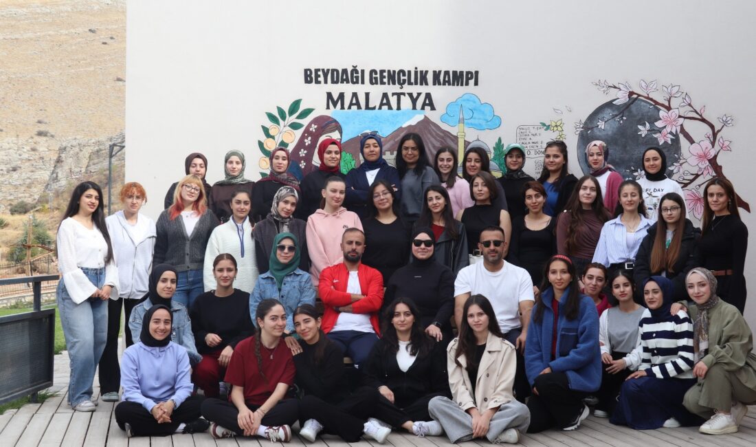 Gümüşhane Üniversitesi’nden Gençler İçin “Teknoloji ve Girişimcilik Kampı” Gümüşhane Üniversitesi Teknoloji Transfer Ofisi (TTO) koordinasyonunda, Gençlik ve Spor