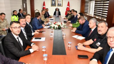 Gümüşhane’de Kış Hazırlıkları Tamam Gümüşhane’de yaklaşan kış mevsimi öncesi ulaşım güvenliğinin sağlanması amacıyla, Vali