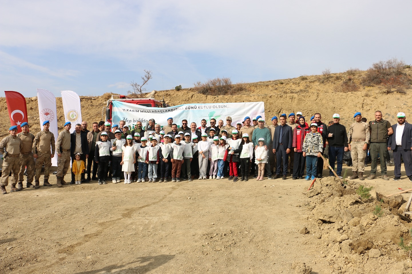 Türkiye genelinde eş zamanlı olarak düzenlenen “11 Kasım Milli Ağaçlandırma