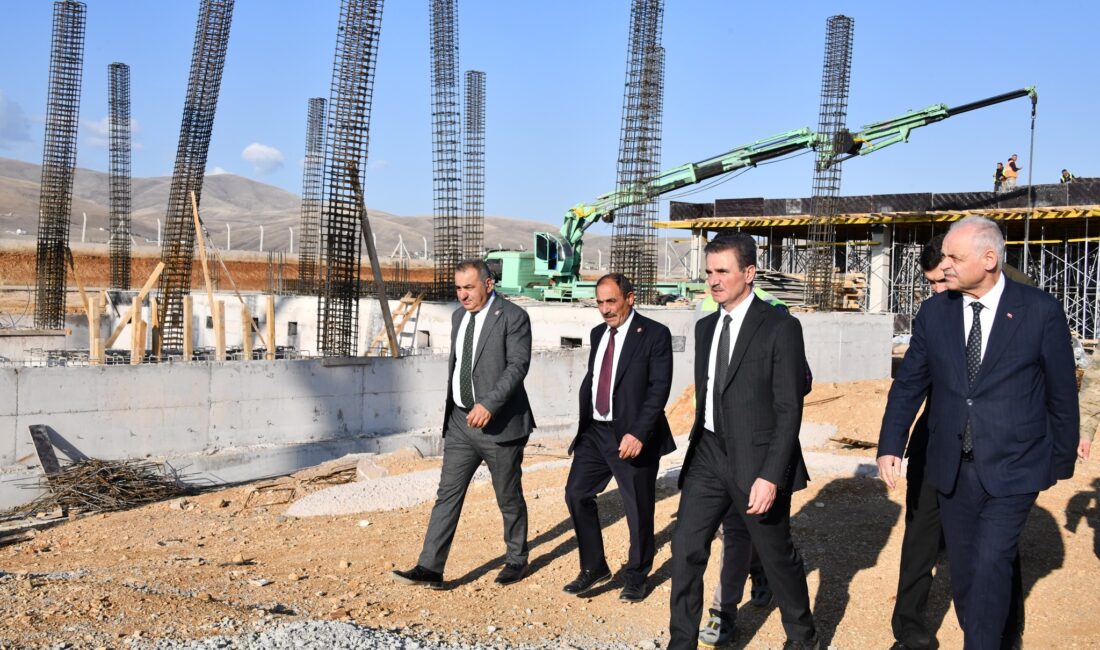 Gümüşhane Valisi Aydın Baruş, Köse ve Kelkit ilçelerinde bir dizi