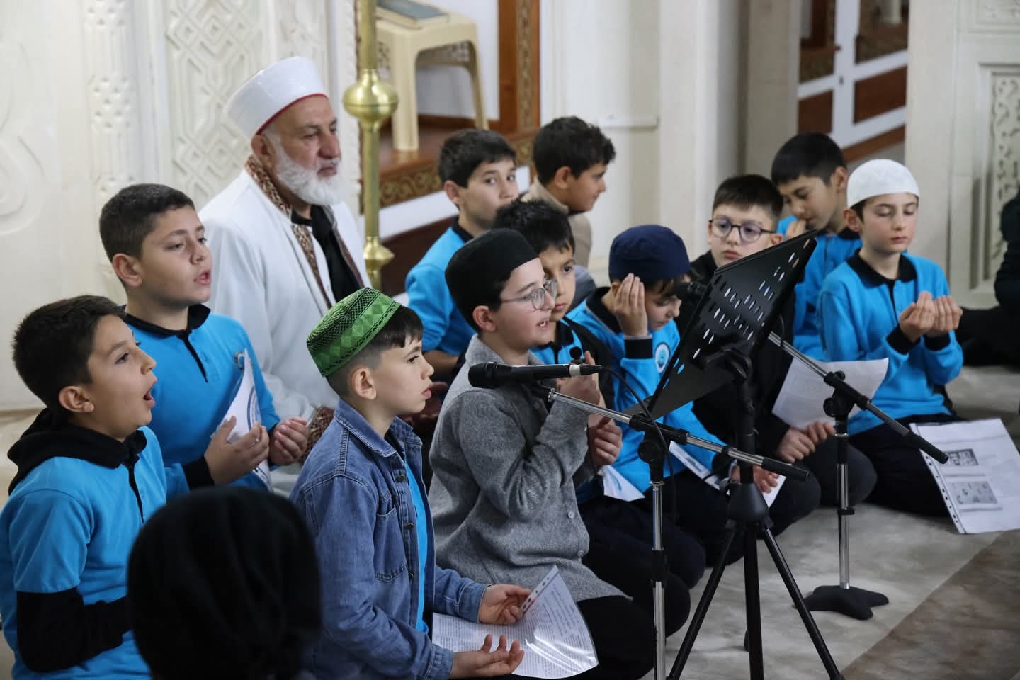 Kelkit’te öğrenciler tarafından organize edilen “Vakti Kuşanmak – Ailemle Namazdayım”