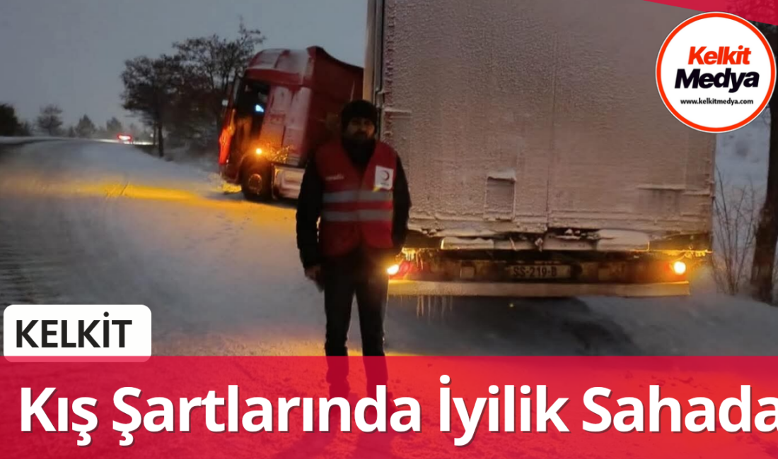 Öbektaş mevkisinde yoğun kar yağışı nedeniyle yoldan çıkan tır sürücüsüne,