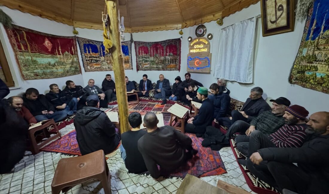 Babakonağı Köyü’nde Hatim-i Şerif Programı Gerçekleştirildi Kelkit Kaymakamı Sayın Mahmut Sami Yılmaz, Babakonağı Köyü’nde yatsı namazı