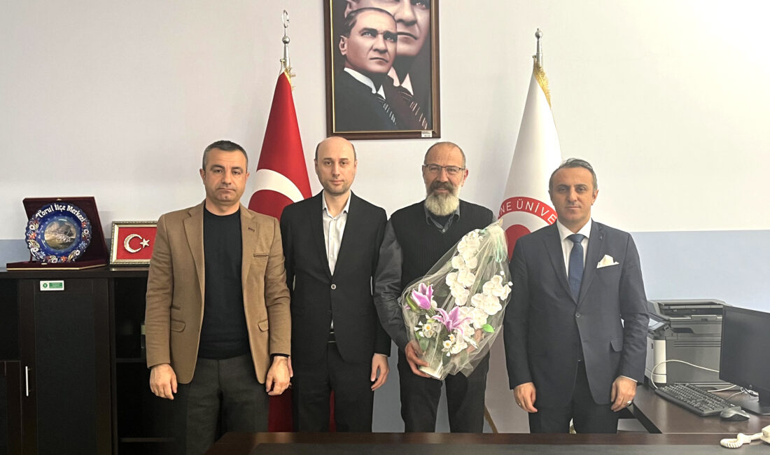 Gümüşhane Üniversitesi bünyesinde faaliyet gösteren Torul Meslek Yüksekokulu’nda devir teslim