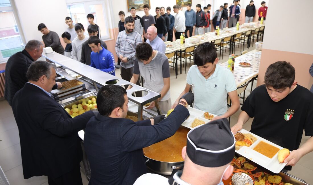 Kelkit’te, Yaşar İrfani Doğan Mesleki ve Teknik Anadolu Lisesi’nde düzenlenen
